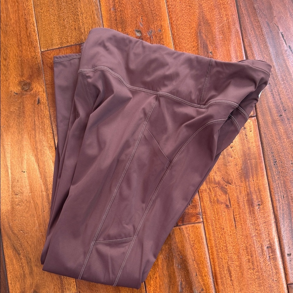 Vuori Stride Leggings – Size M – Performance Athletic Mauve